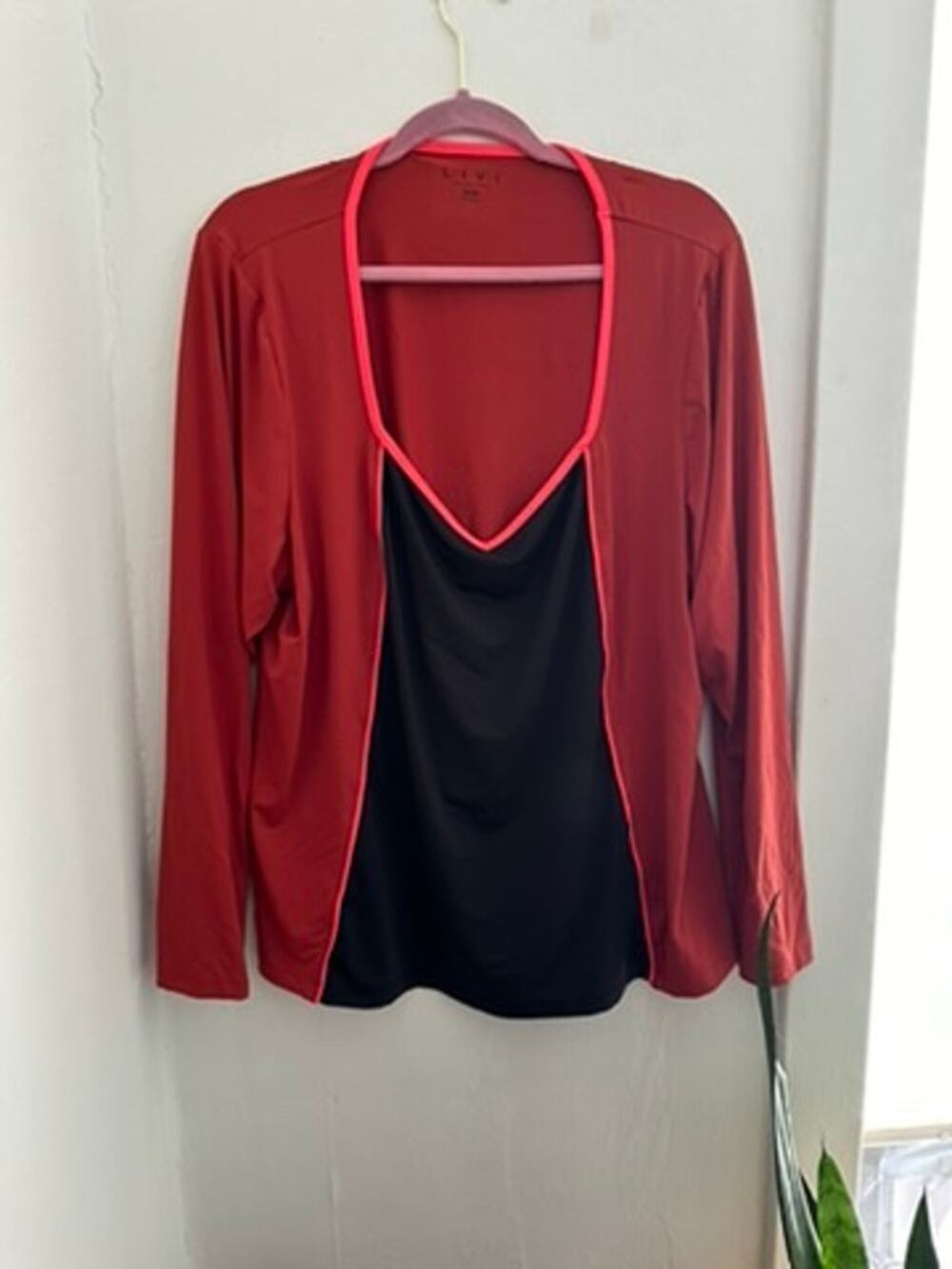 LANE BRYANT LIVI Women's Active Top | Size 26/28